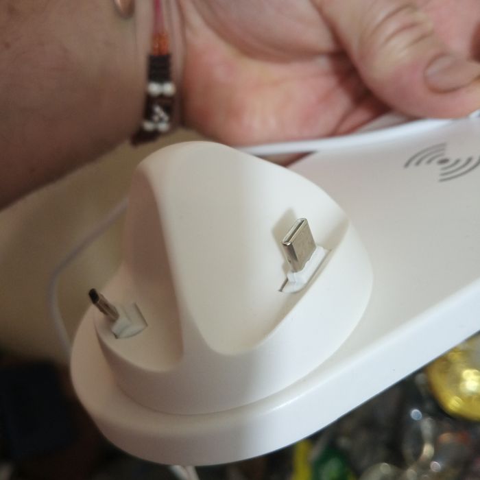 Зарядное устройство безпроводное