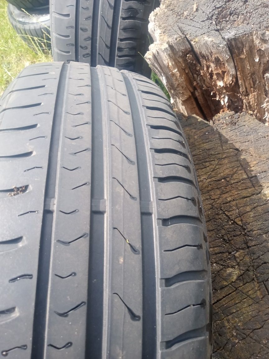Felgi aluminiowe z oponami letnimi(komplet kół)