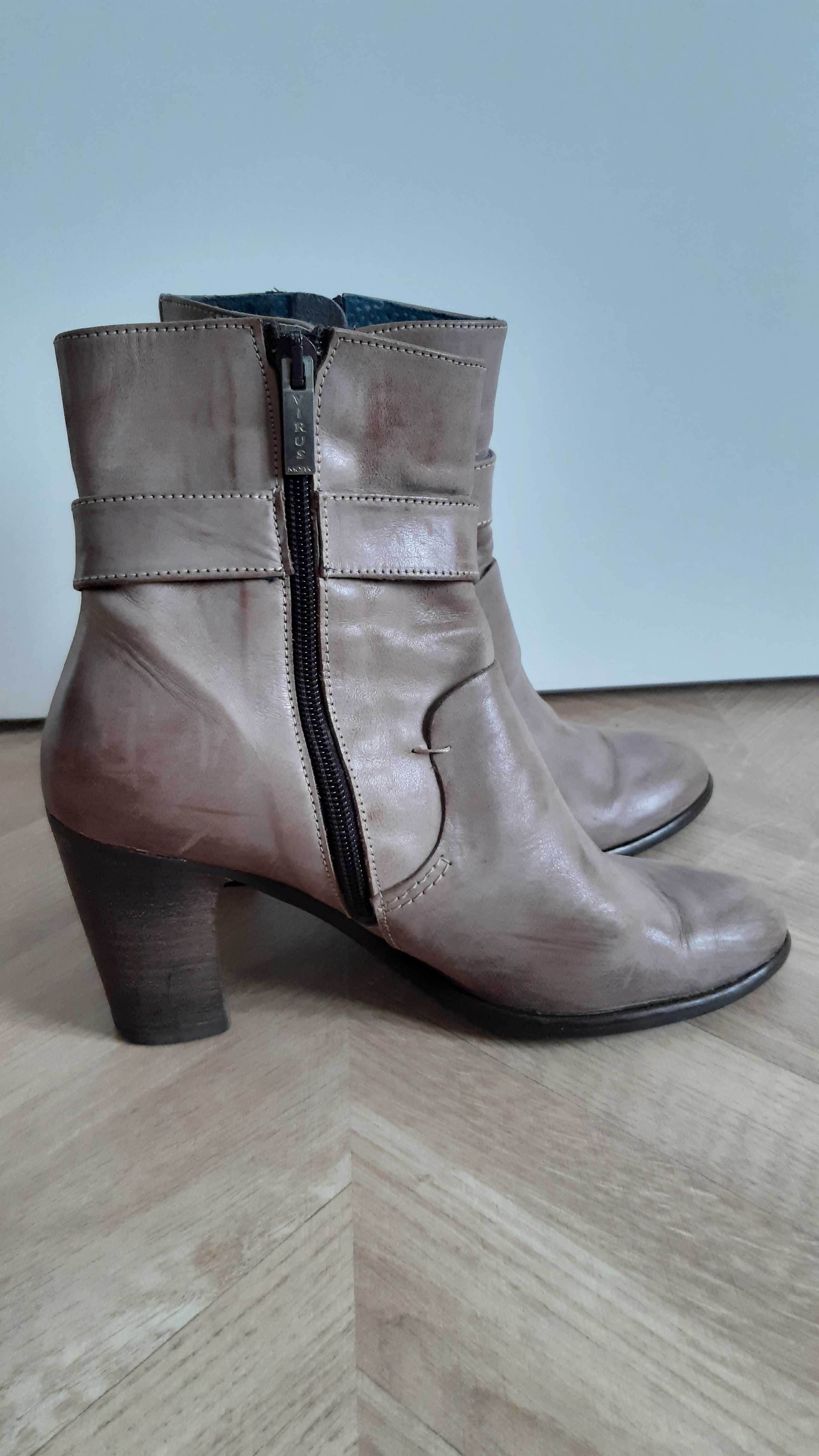 Botas com salto 8cm/senhora