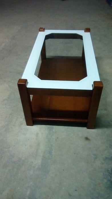 Mesa de centro e de apoio