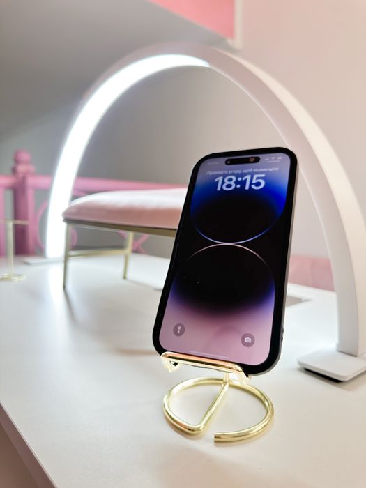 Оренда манікюр, візажний стіл, кушетка, педикюр Львів