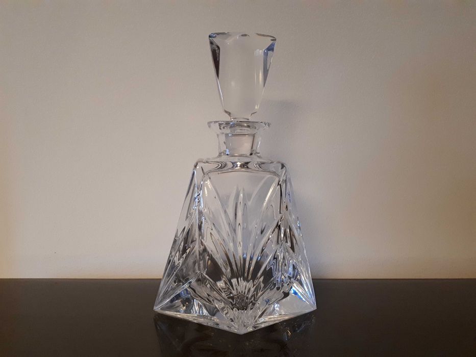 Frasco de cristal marca Atlantis sem uso