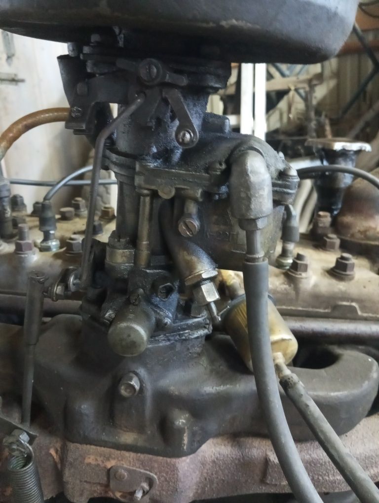 Продається мотор газ 51 і коробка в чудовому стані