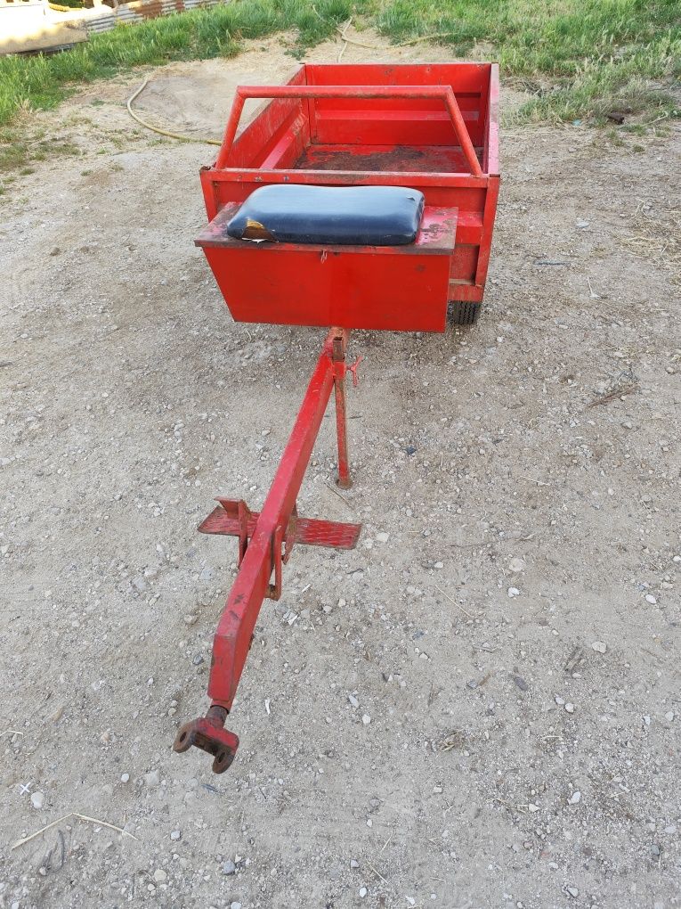 Reboque para trator de varais