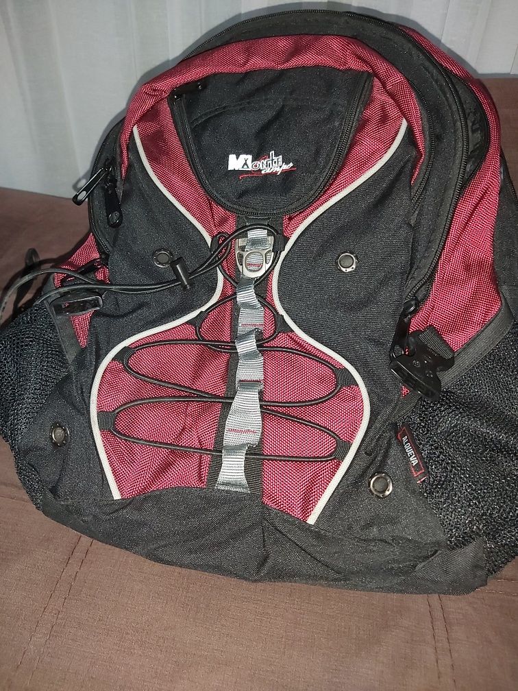 Vende-se  mochila