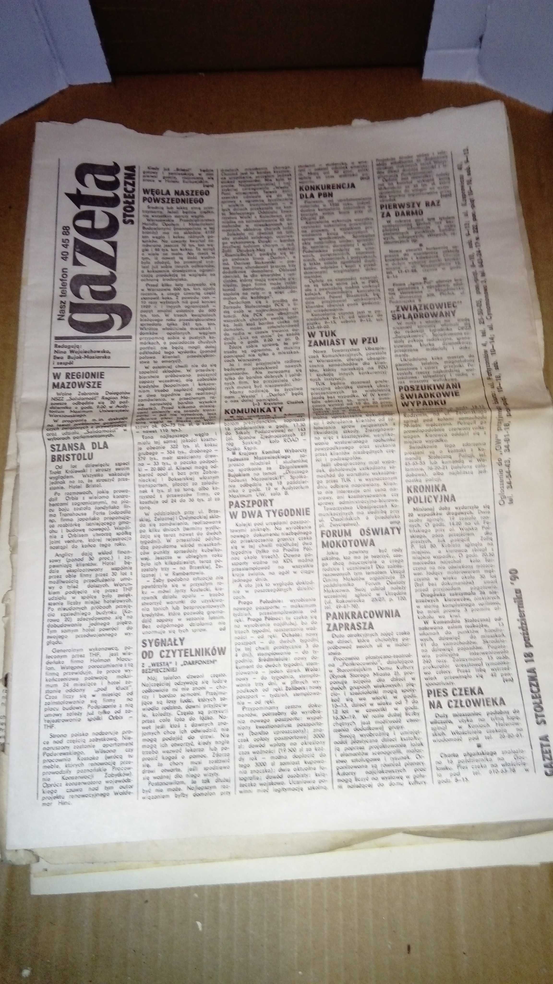 Gazety z 1990 roku..