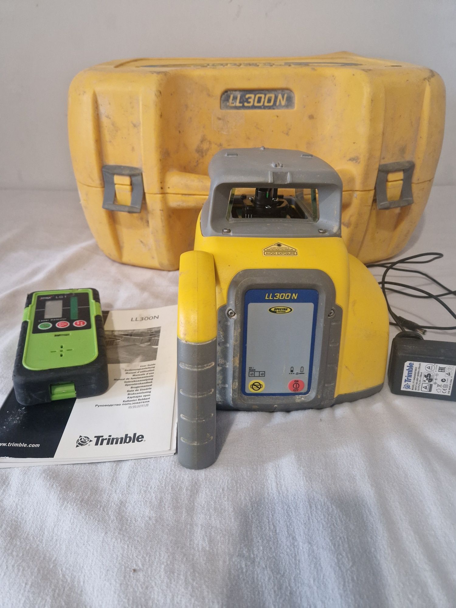 Spectra LL300N Niwelator laserowy
