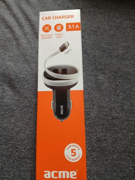 ładowarka samochodowa