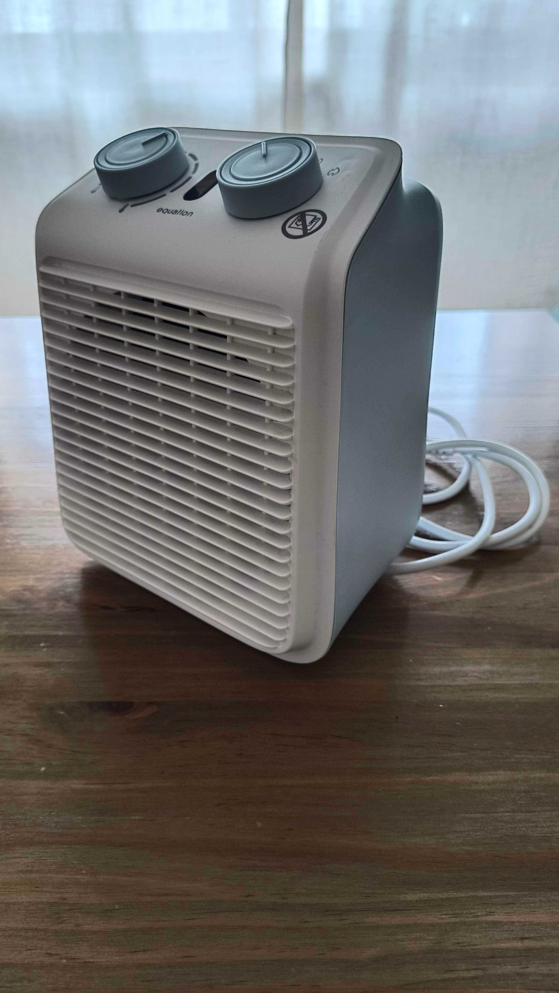 Termoventilador vertical EQUATION FIVE2 2000W LAGUNA VERDE - Como novo