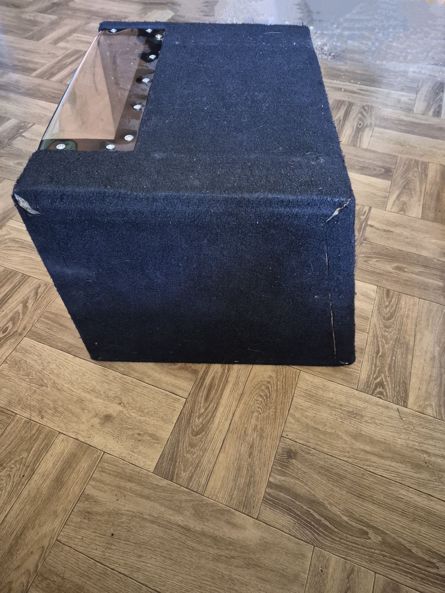 Sprzedam subwoofer blaupunkt 1200w