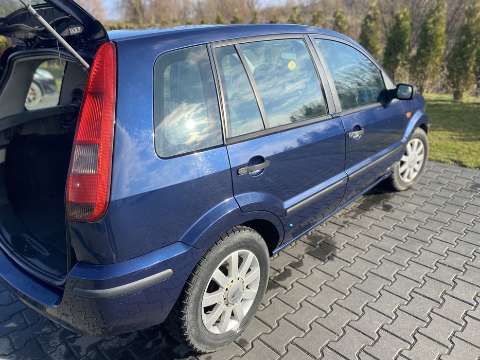 Продаєть Ford Fusion 2003 1.4 Disel