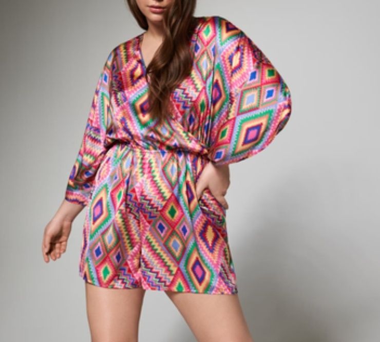 Kombinezon że spodenkami damski rozmiar M