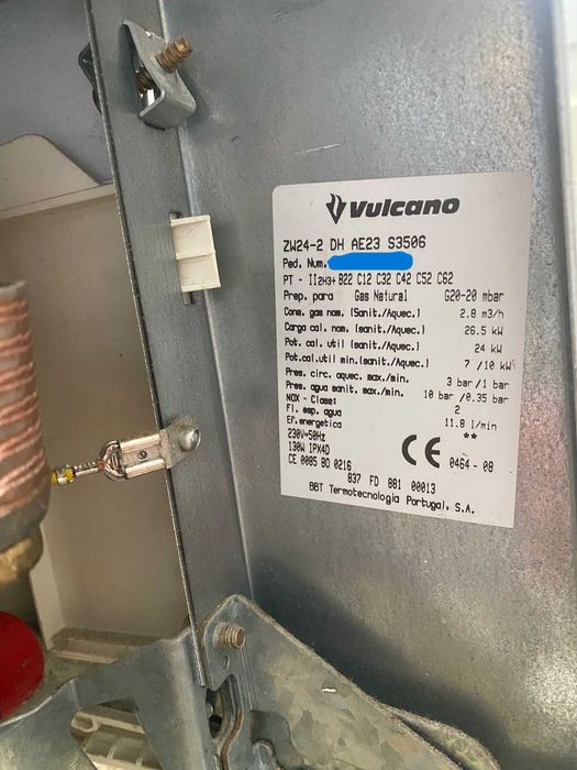 Caldeira Mural VULCANO, 7 Radiadores (38 elementos) e acessórios