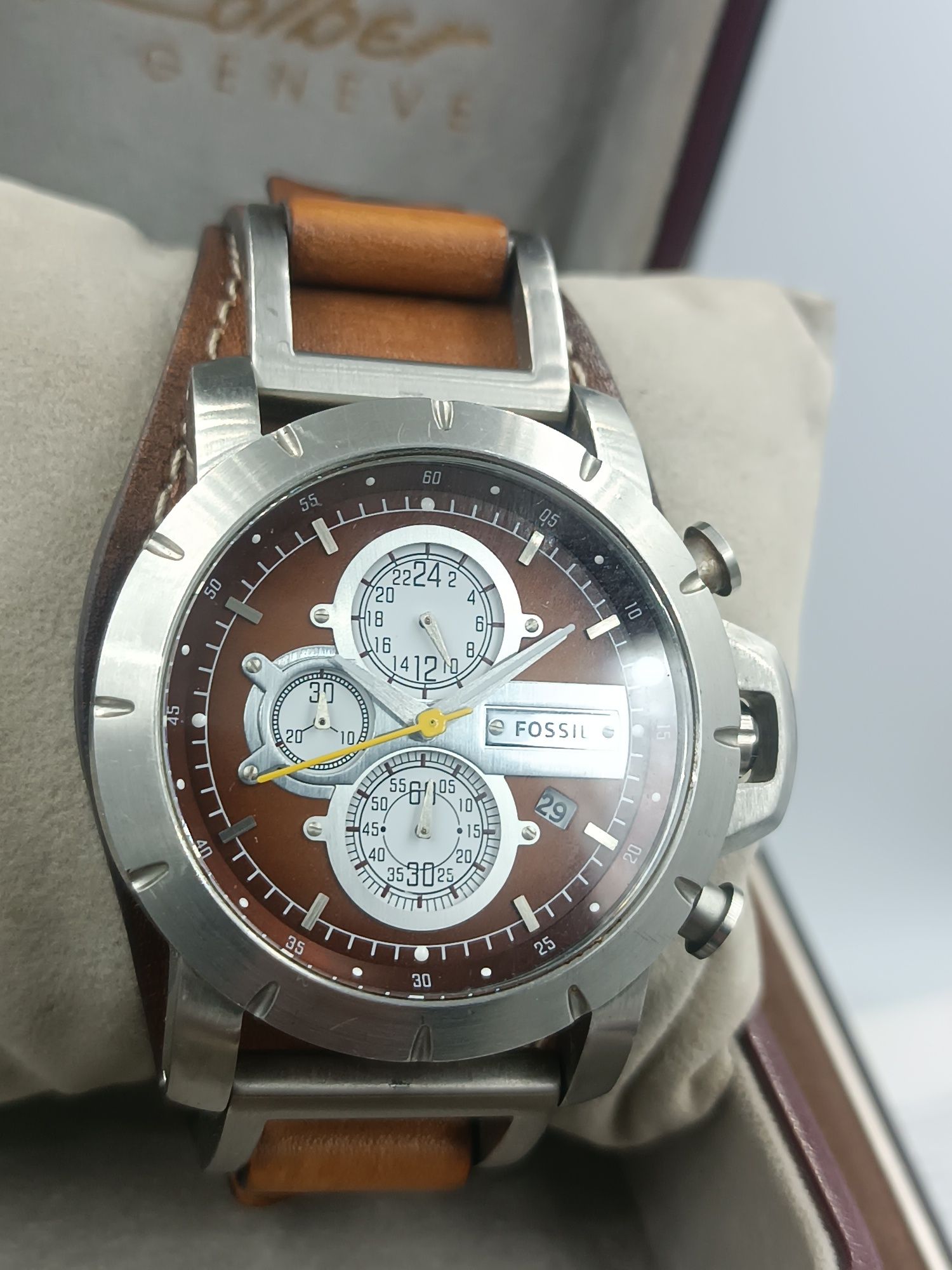 Zegarek fossil  jr-1155 qartz ciekawy