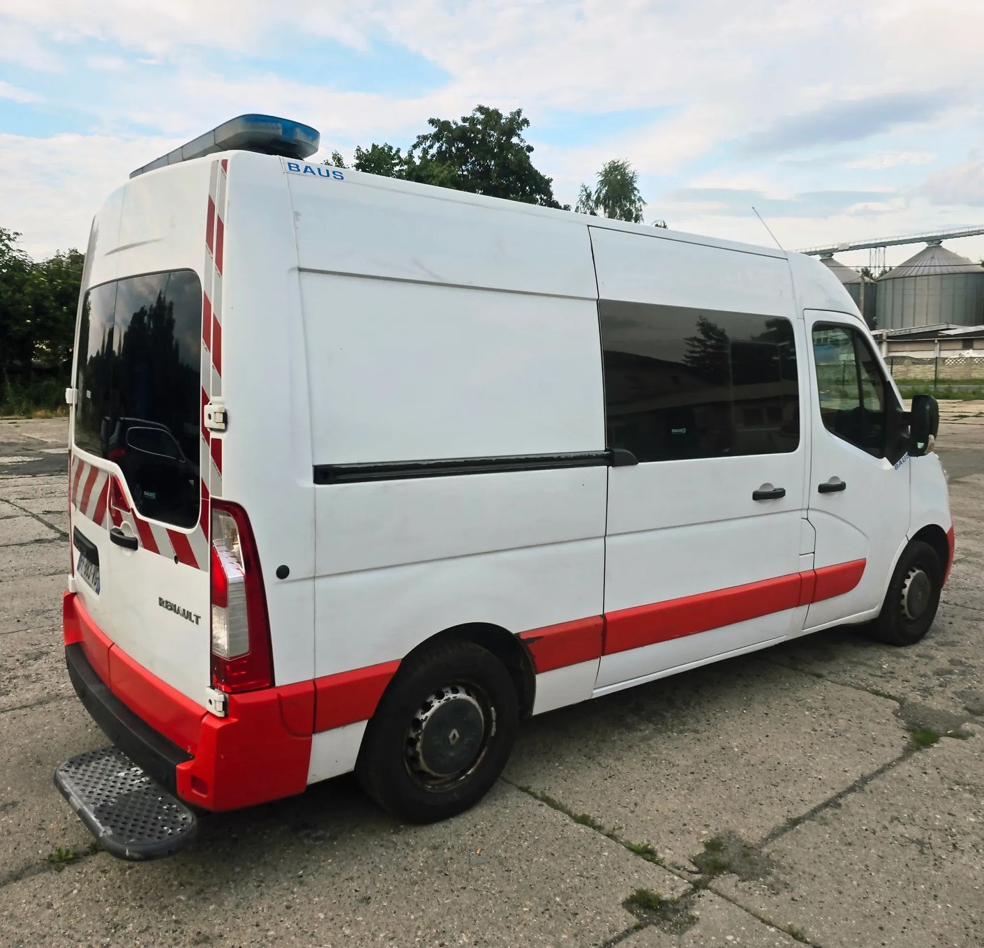 Renault Master 2.3 Dci Nosze Kardio  Karetka Ambulans Nosze 1789 kat B