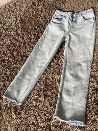 Прямі джинси