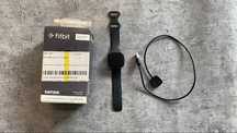 Smartwatch, zegarek Fitbit Sense