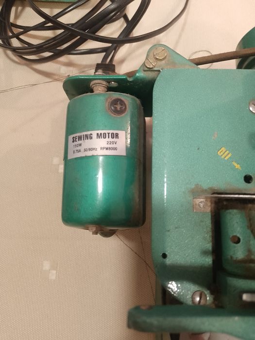 Оверлок тринитковий