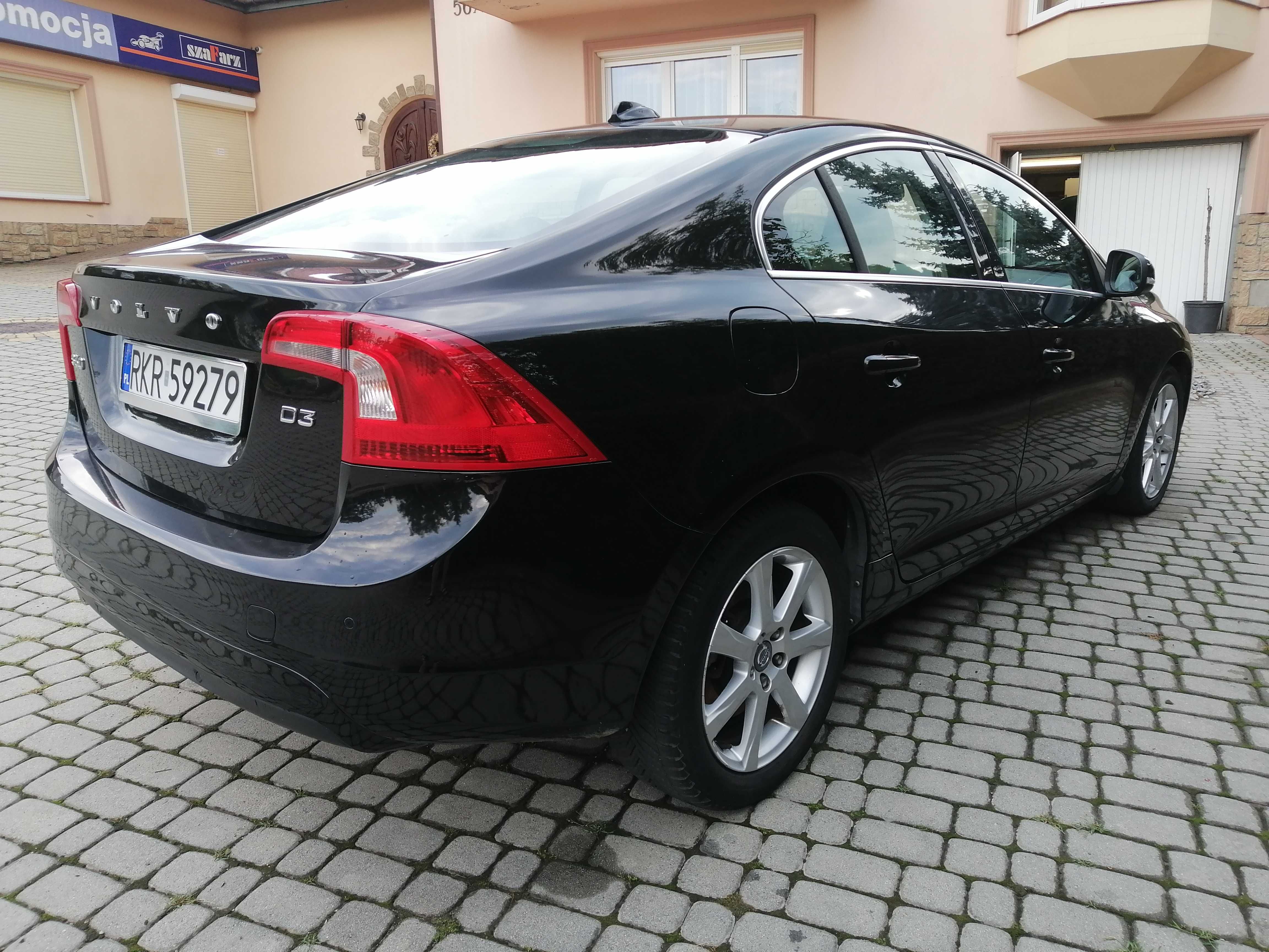 Volvo S60 2.0 D3 150ps - Momentum - stan bdb - 2015r