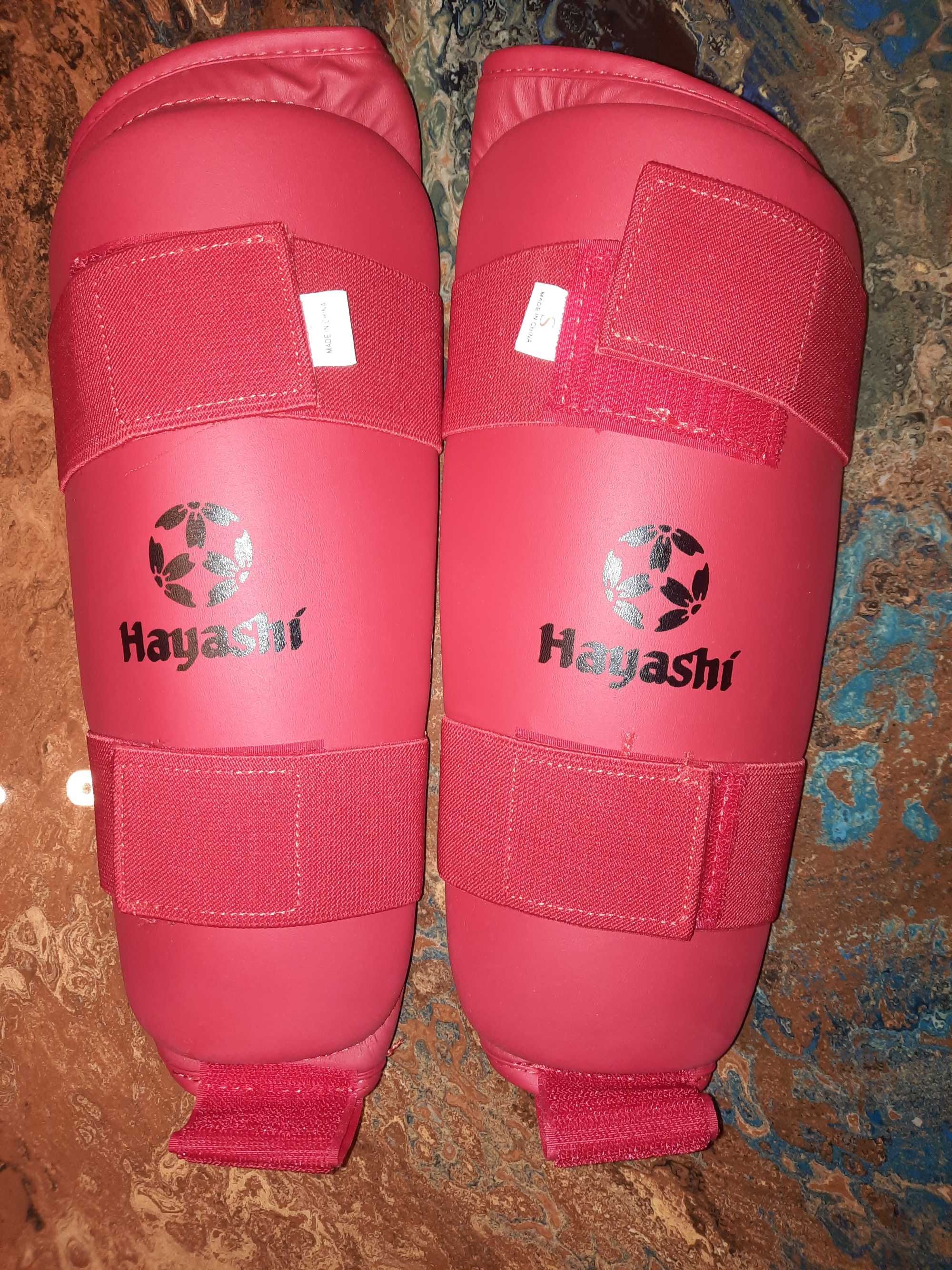 Nagolleniki, Ochraniacze Hayashi goleń/stopa z aprobatą WKF S
