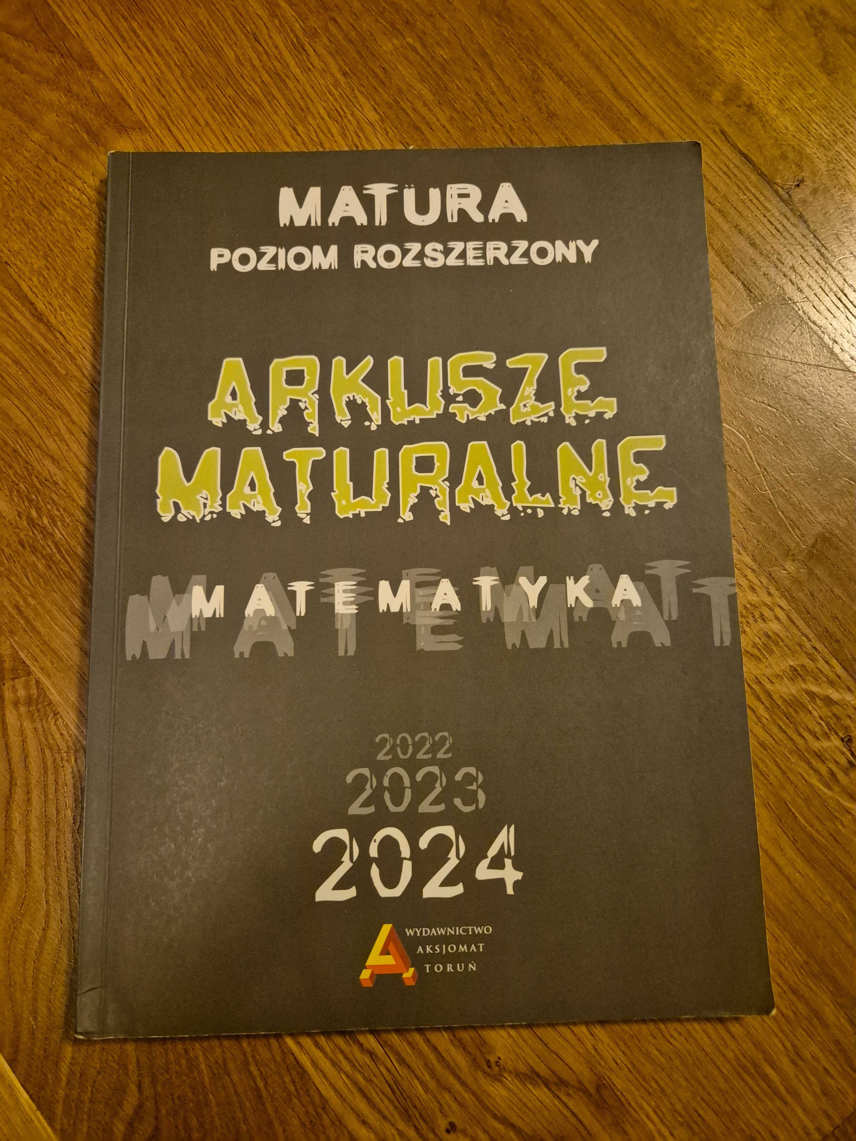 Matematyka- Arkusze maturalne (12) poziom rozszerzony.