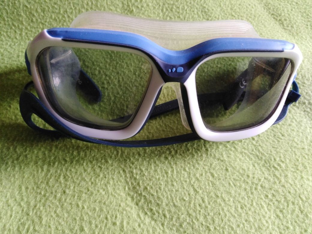 Okulary gogle  do pływania