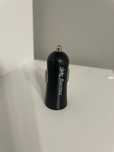 Автомобільний зарядний USB пристрій