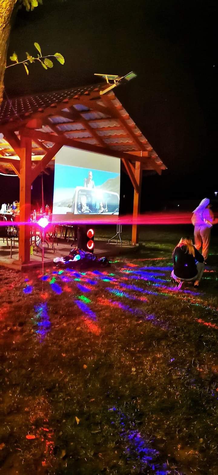 Domki nad jeziorem, BALIA W CENIE, plaża, pomost, SAUNA ZEWNĘTRZNA