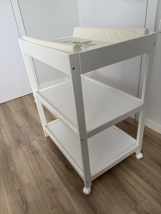 Przewijak Ikea Sundvik trzypoziomowy biały
