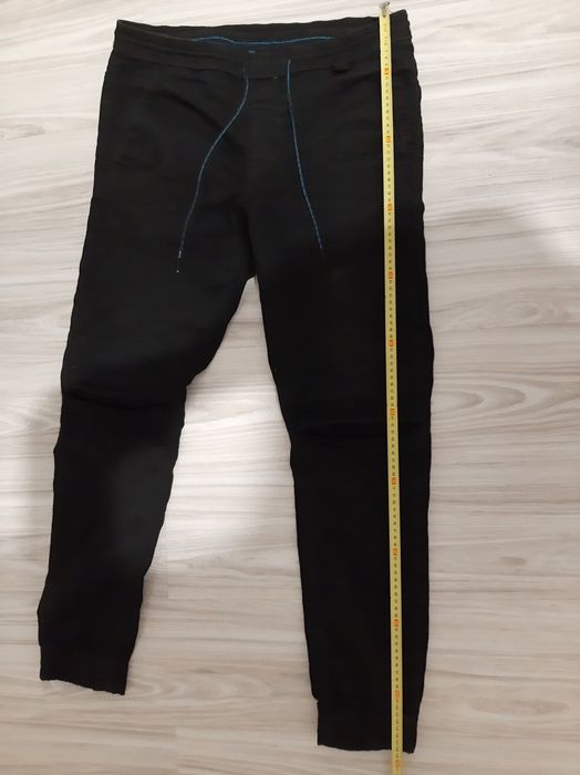 Spodnie Cropp jogger