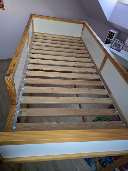 Łóżko dwustronne model Ikea - Kura