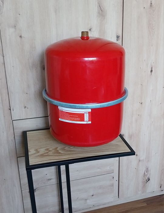 Zbiornik wyrównawczy, naczynie wzbiorcze 25l Flamco