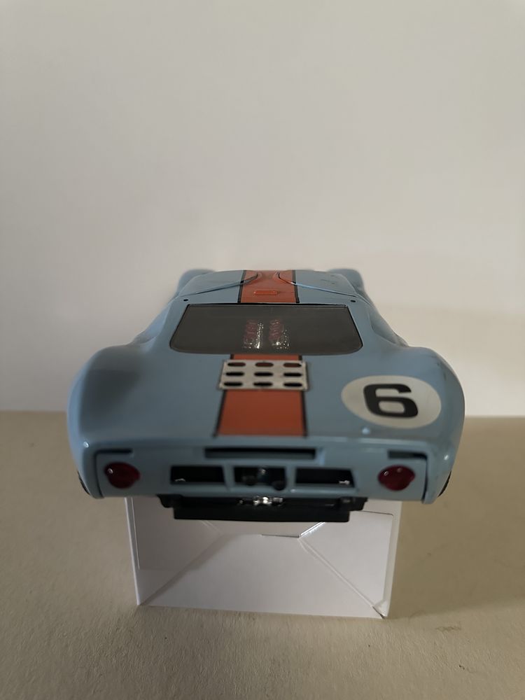 Ford GT 40 escala 1:18
