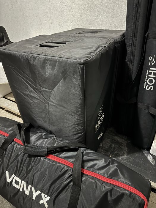 Vendo PA & torres com robos, vendo tambem em separado.