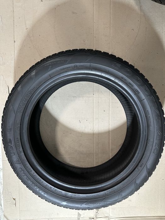 GoodYear UltraGrip Ice 2 215/55r17