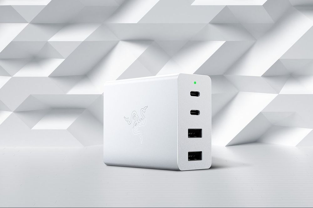 Razer USB-C 130W GaN Charger Branco NOVO