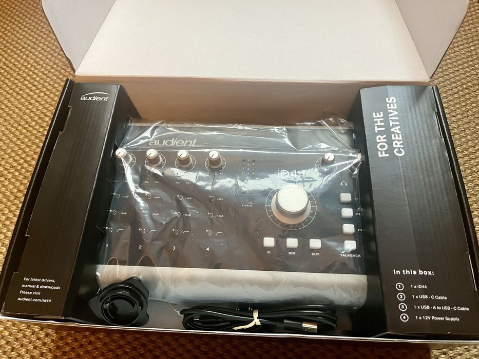 Placa de som Audient ID 44