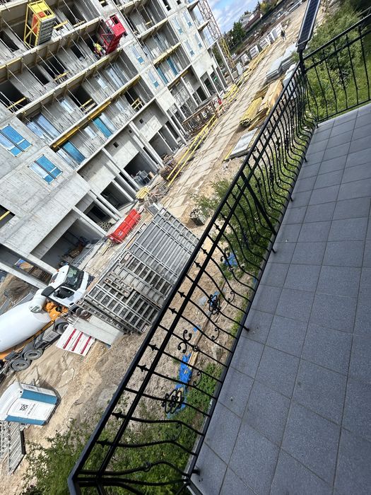 Balustrada, barierki kute ocynkowane  w bardzo dobrym stanie.