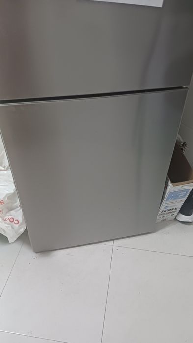 Frigorífico combinado AEG cinza