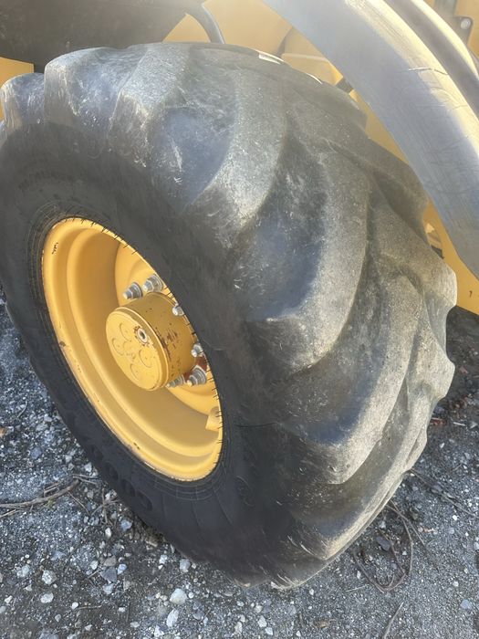 2xopony 500/70 r24 , 19,5 r24 goodyear