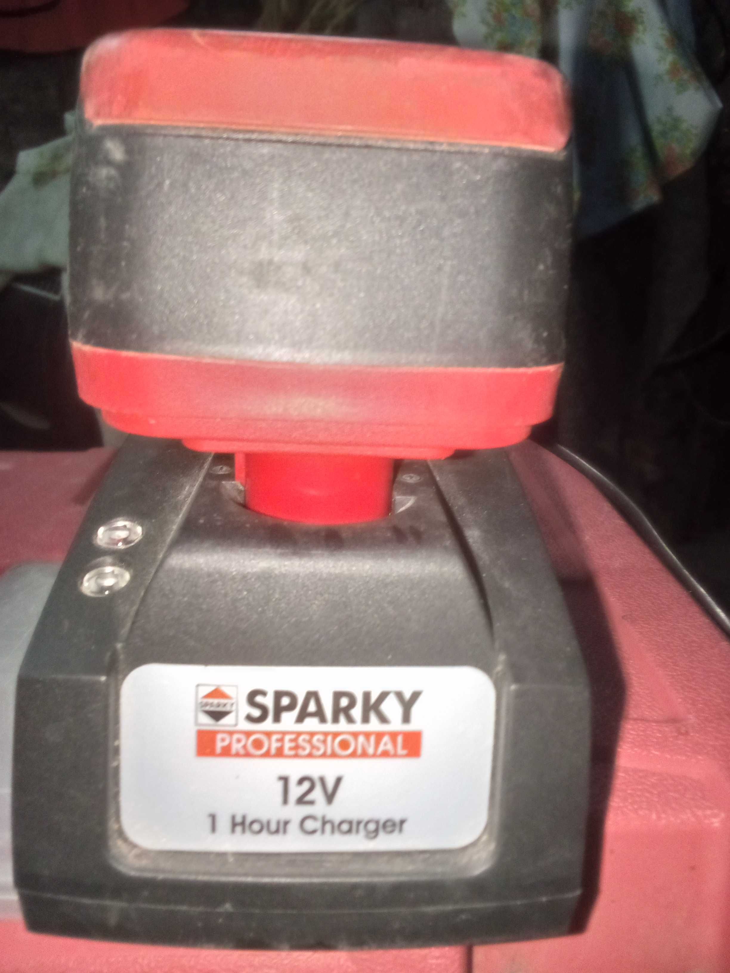 Wkrętarka SPARKY BR12E + latarka + walizka + ładowarka