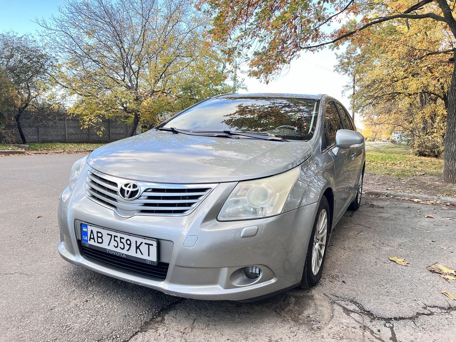 Toyota Avensis універсал 2011 дизель