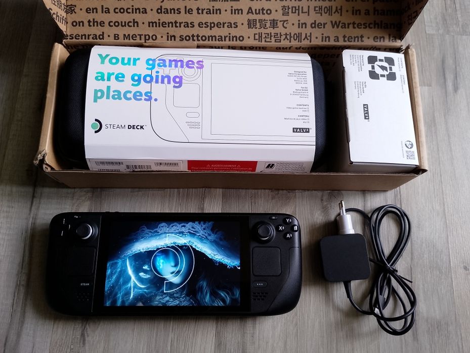 Steam Deck LCD 256gb + 128gb карточка