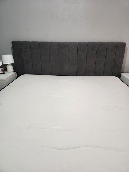 Colchão tamanho king, base e cabeceira