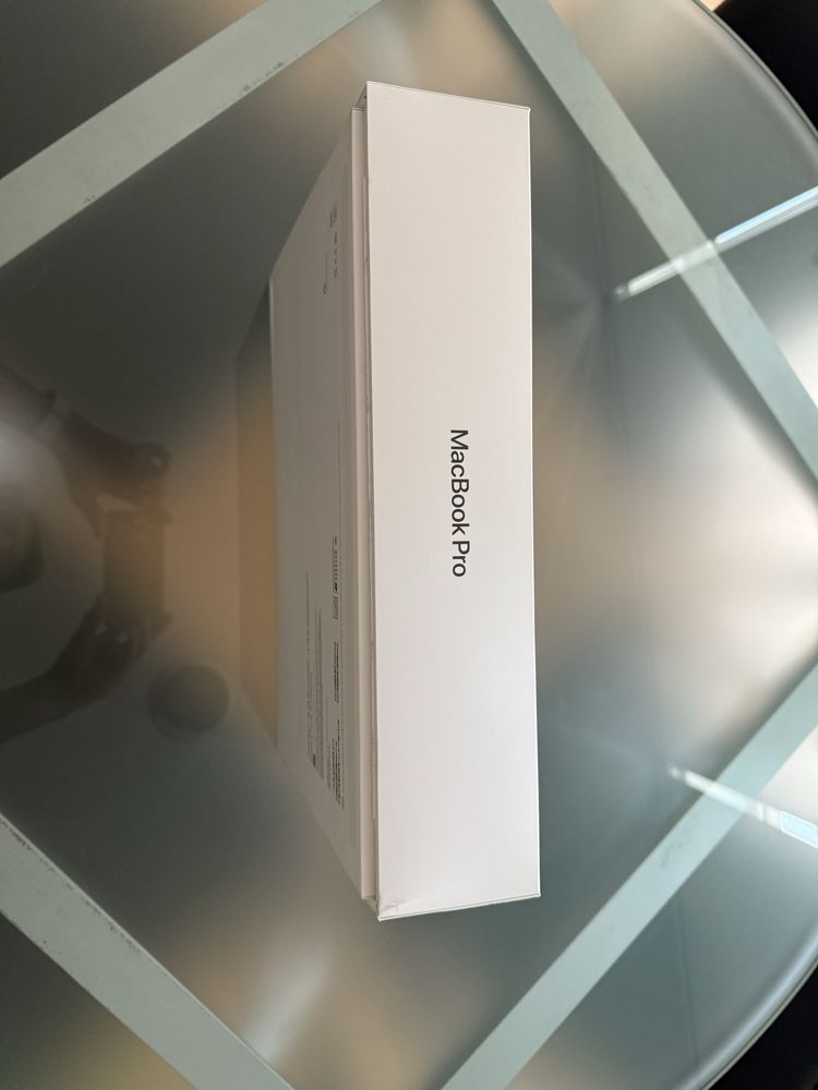 Apple MacBook Pro 14” Novo M4 Julho 2025 1TB