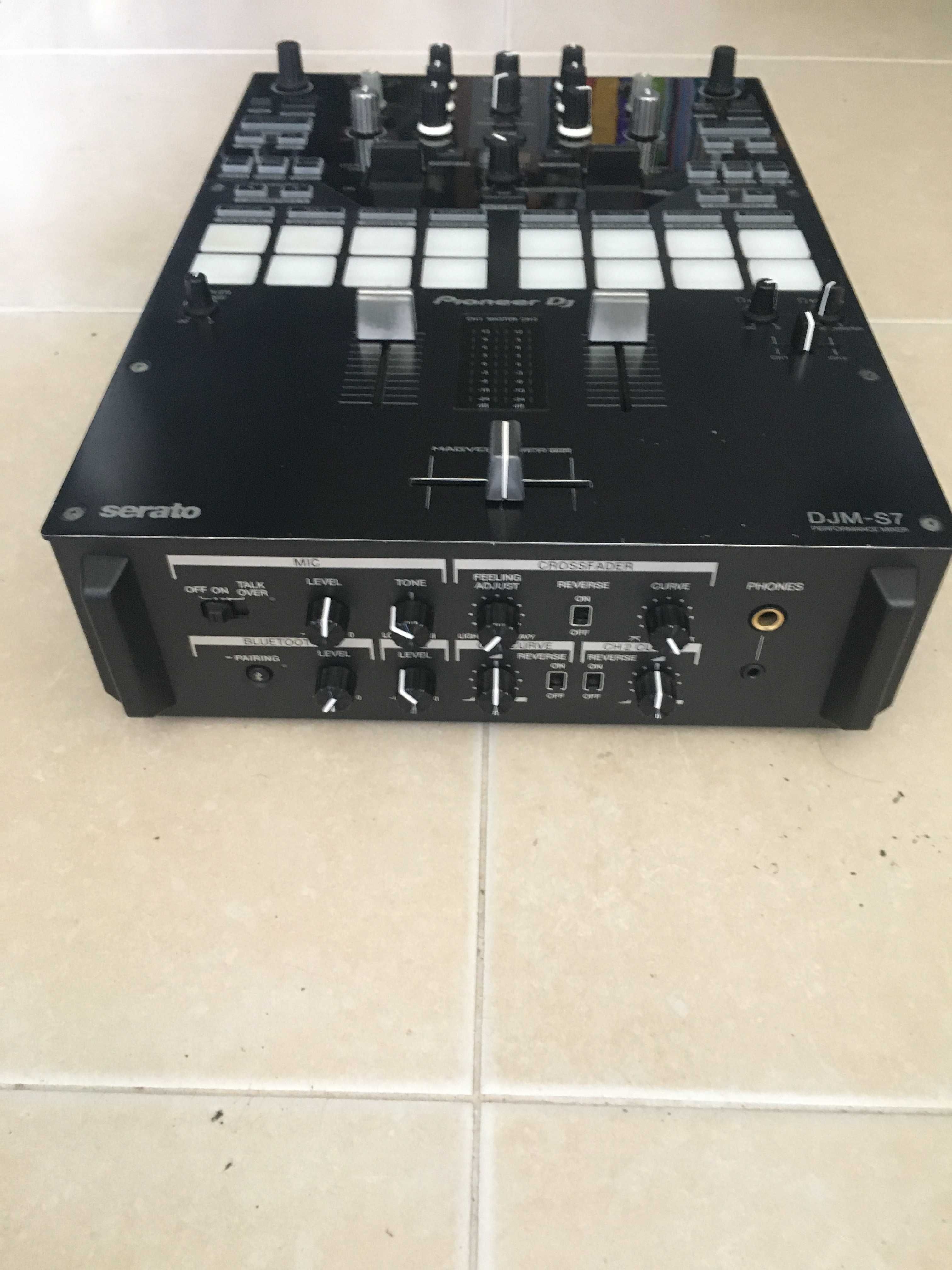 Mesa de mistura DJ pioneer S7
