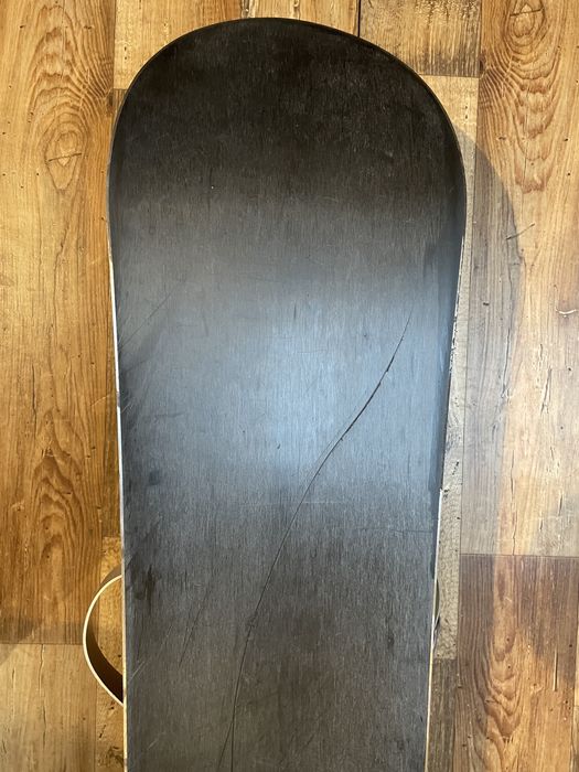 Deska snowboardowa 141  z wiązaniami + Gratis!