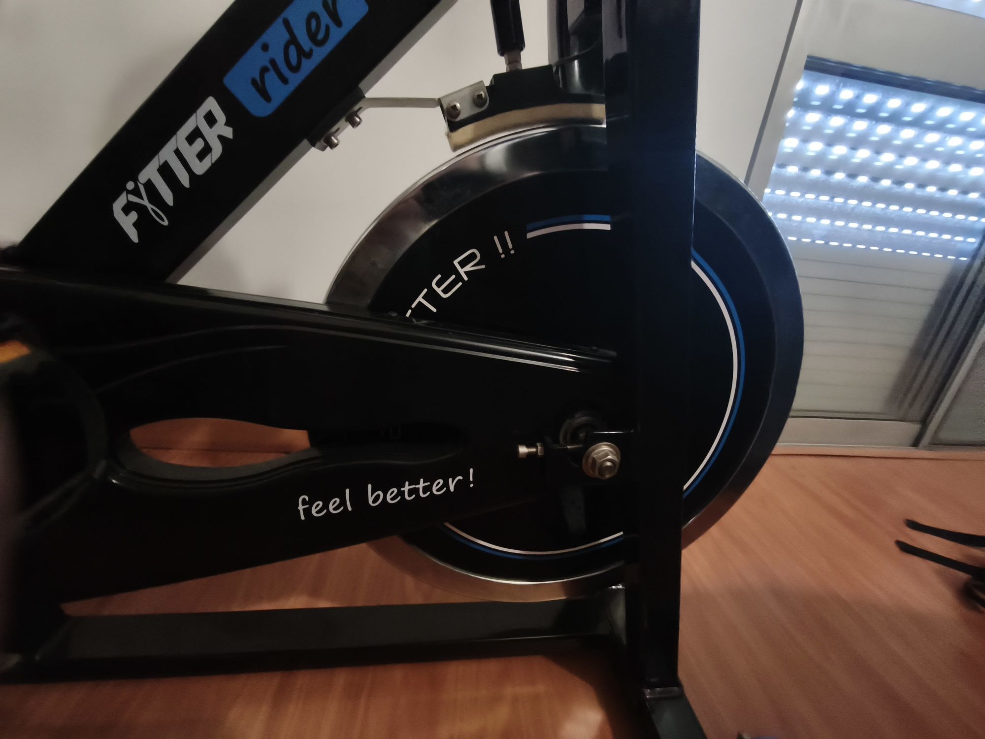Bicicleta estática, semi nova