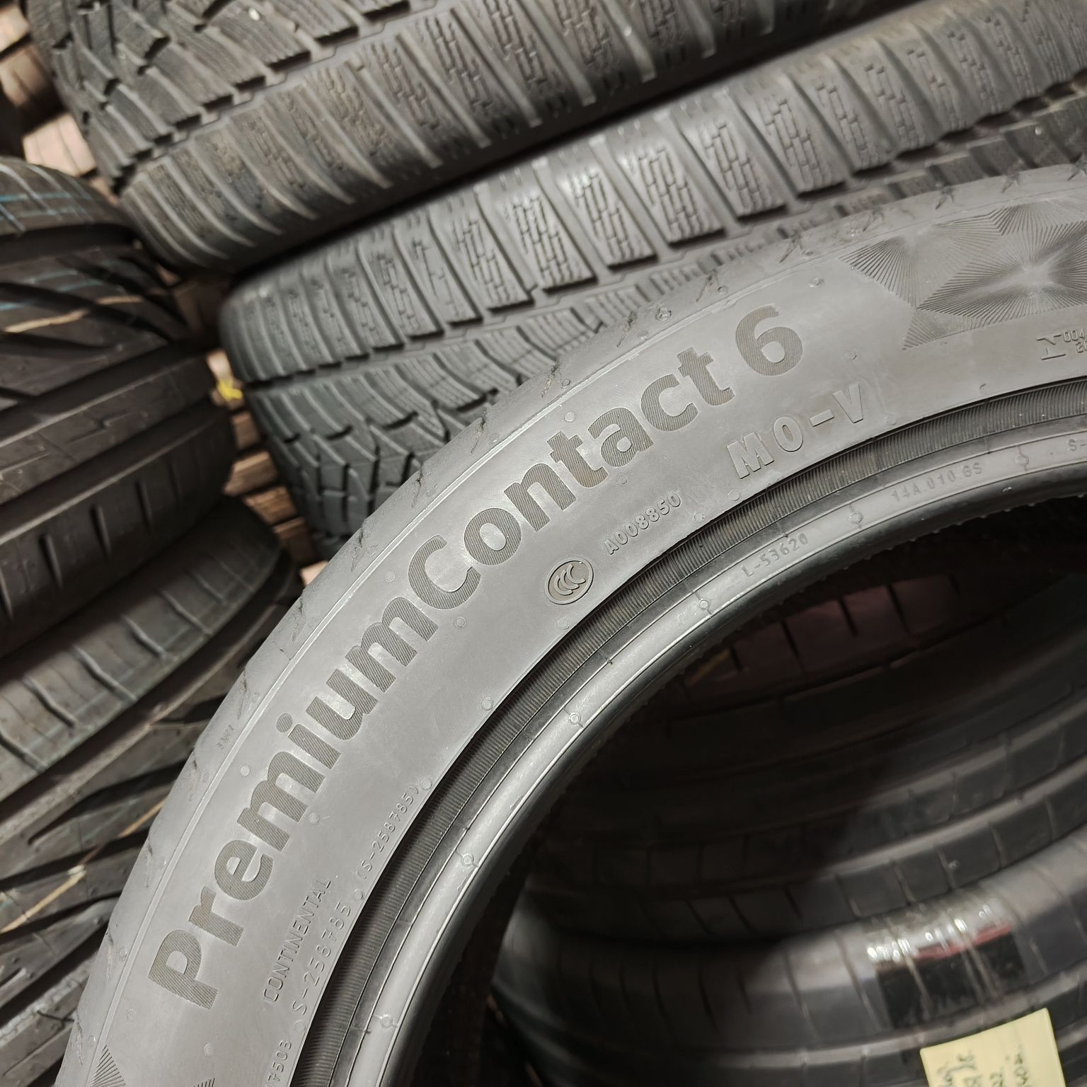 245/45/19 XL Sprzedam parę opon letnich Continental