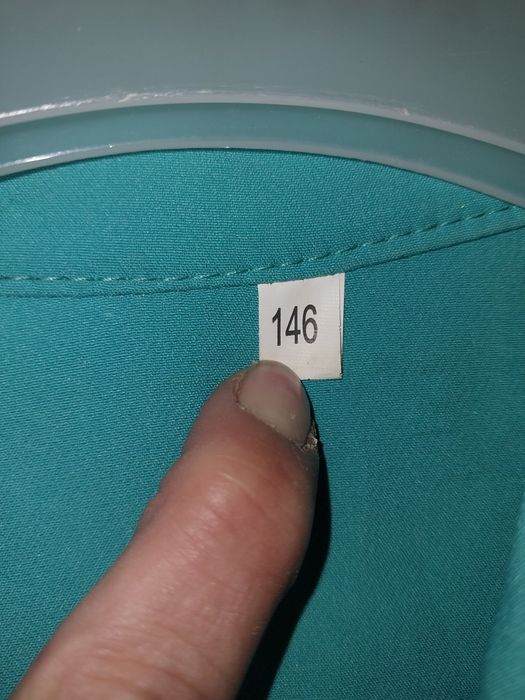 1.Продається плаття  2. Здається в оренду